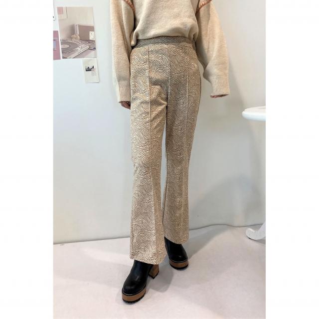 カットジャガードフレアパンツ