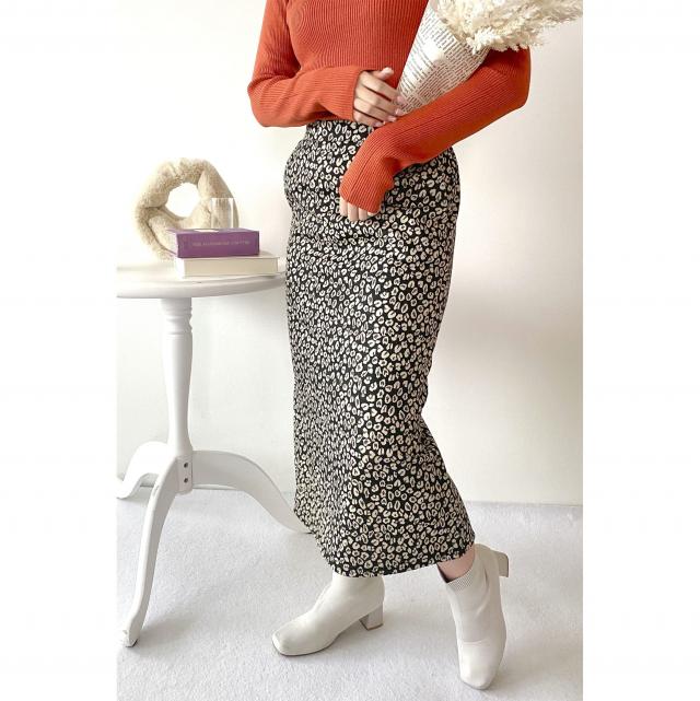 カットジャガードナロースカート