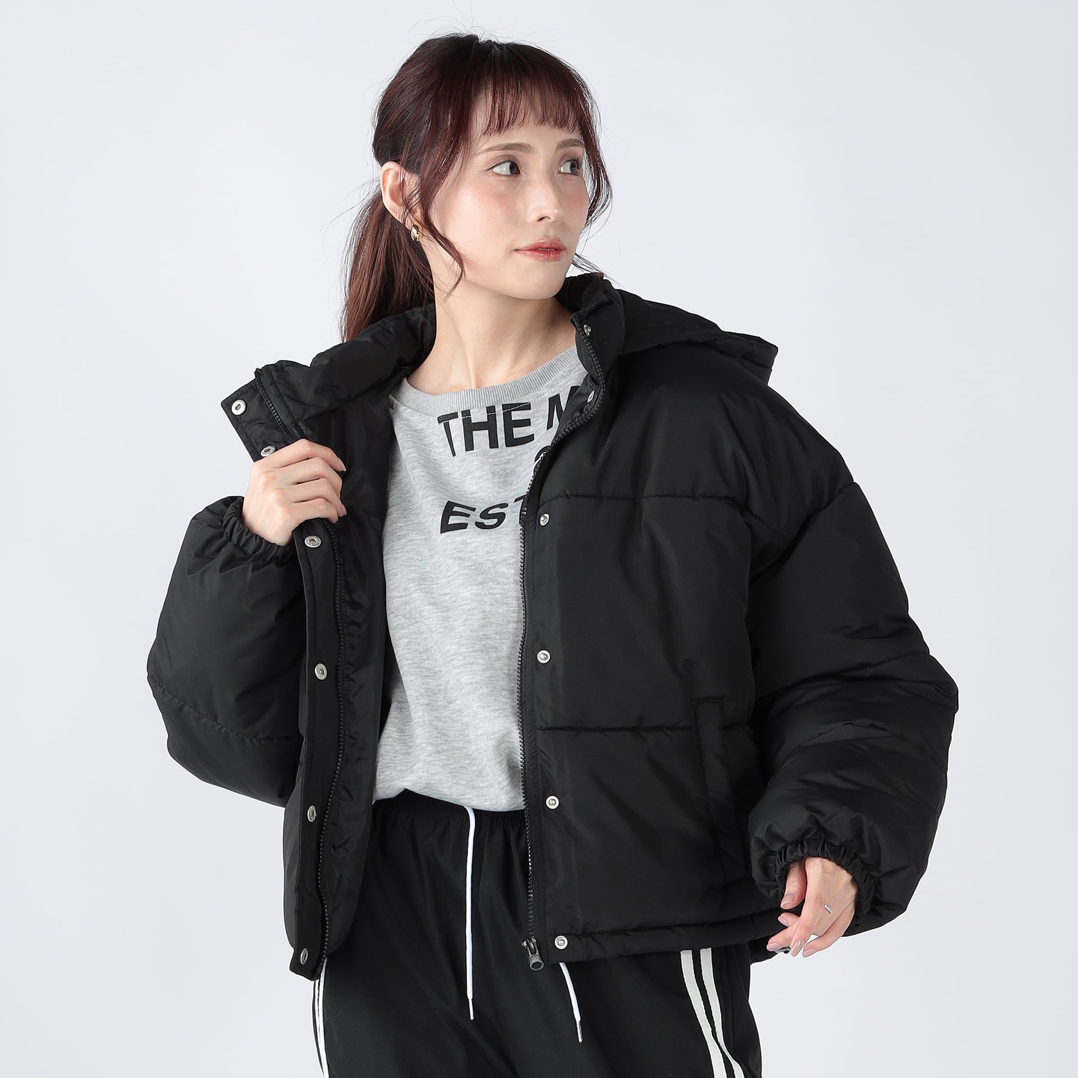 ブラック