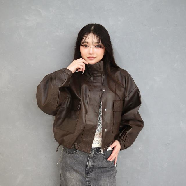 フェイクレザージップアップジャケット
