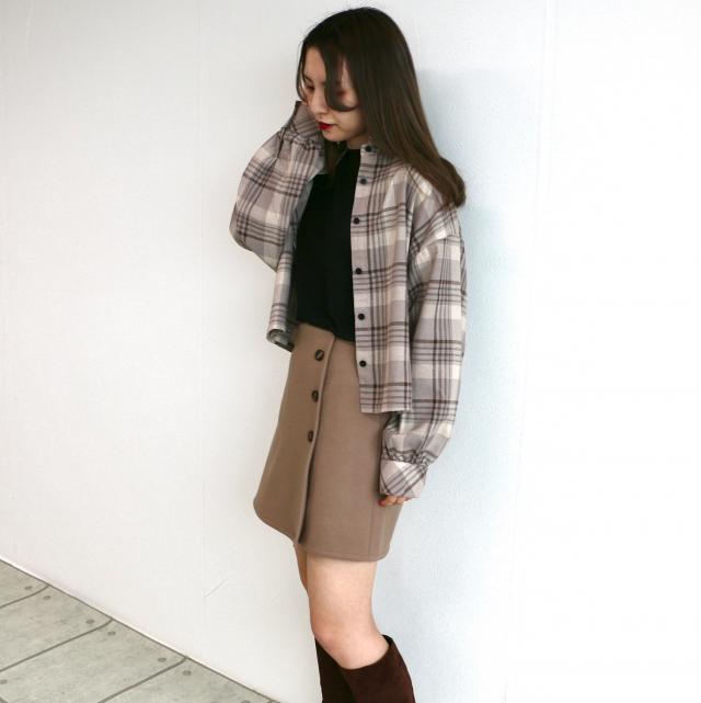 ショート丈チェックシャツ