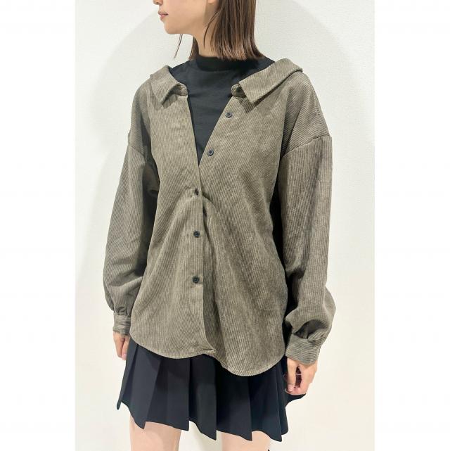 レイヤード風コーデュロイシャツ