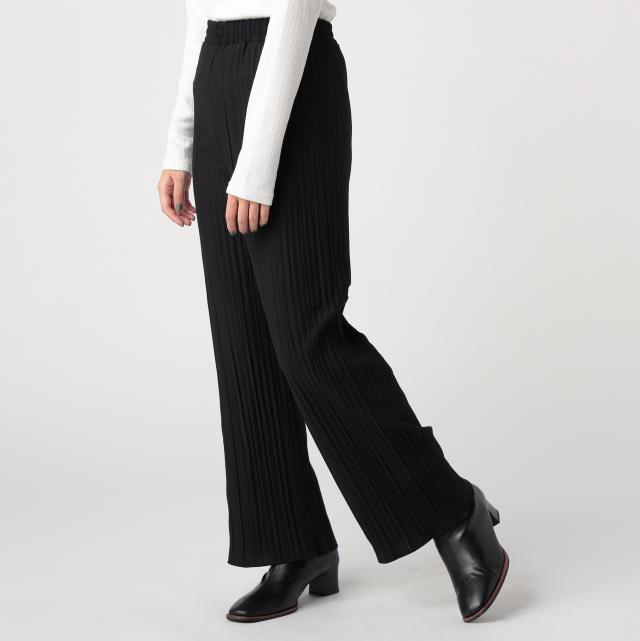 プリーツワイドパンツ