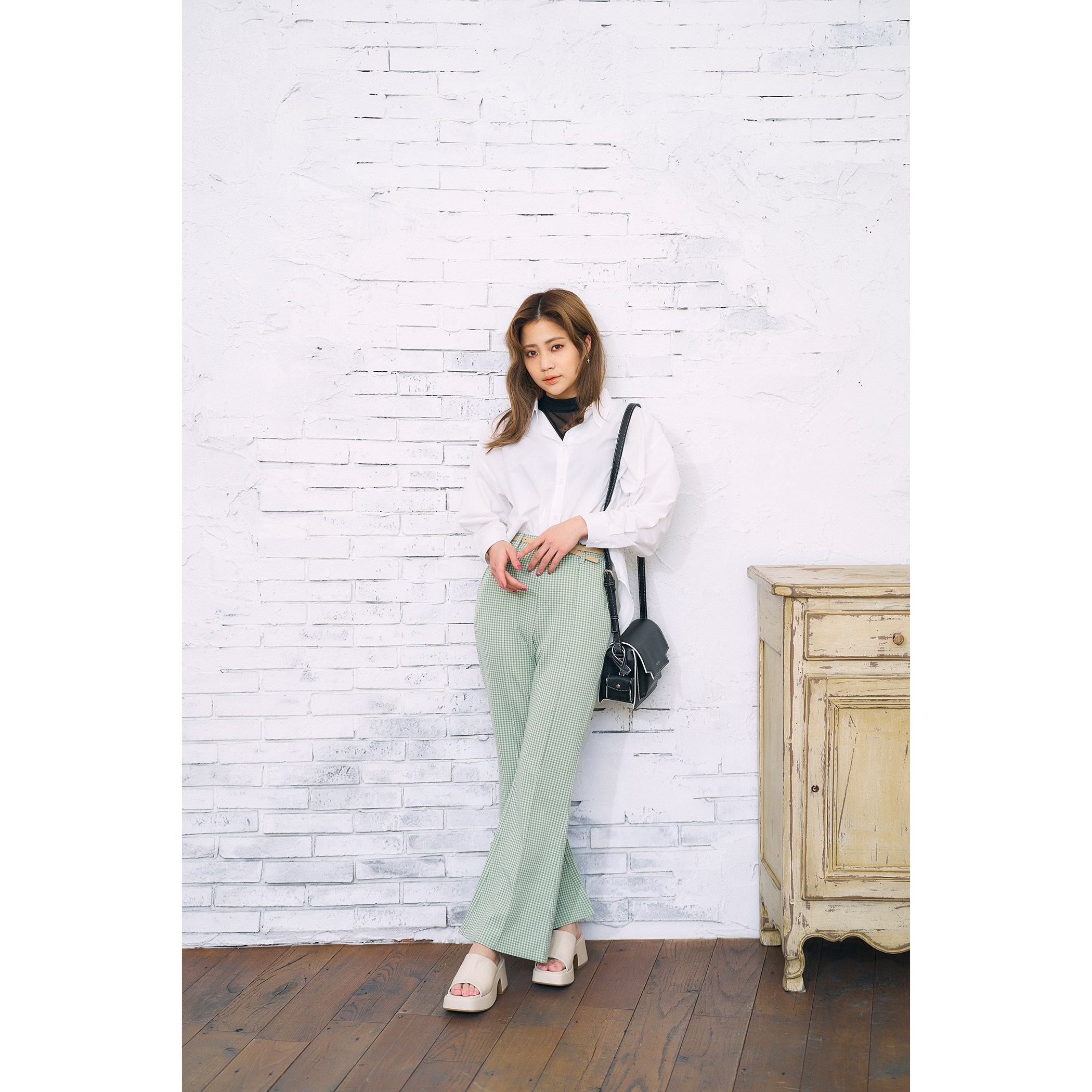 ベルト付きセンターシームフレアパンツ パンツ Cecil Mcbee セシルマクビー ミーコレクト公式オンラインストア Mecollect Online Store セシルマクビー Cecil Mcbee ベルト付きセンターシームフレアパンツ パンツ Cecil Mcbee セシルマクビー ミーコレクト公式オンラインストア Mecollect Online Store セシルマクビー Cecil Mcbee