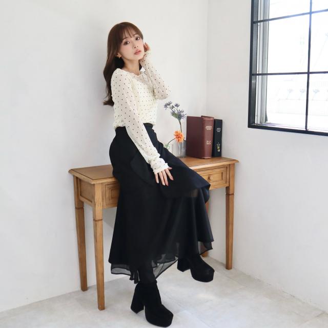 スエードポンチ切替フレアスカート