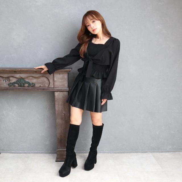 インパンツ付き合皮プリーツスカート