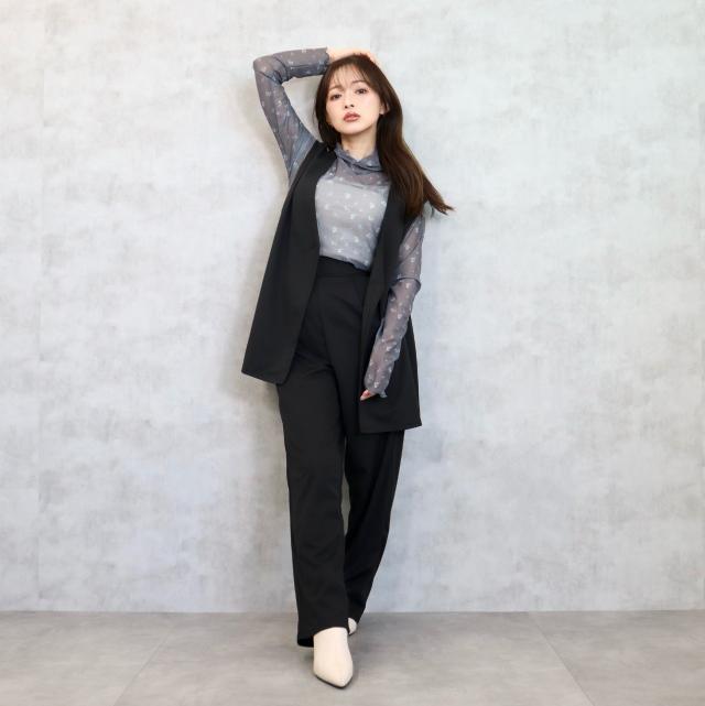 カットツイルベストｘパンツ　セットアップ