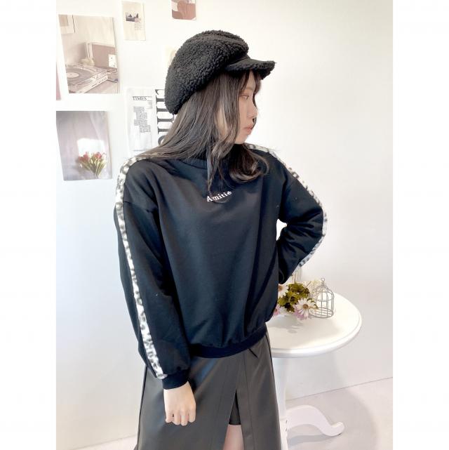 ファーラインプルオーバー