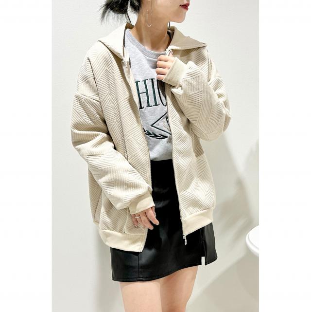 膨れジャガードZIPパーカー