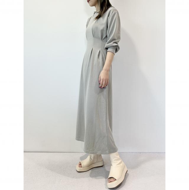 ウエストタックフーディーワンピース