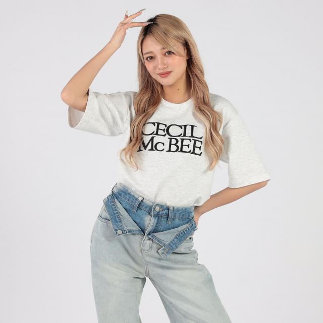 刺繍ロゴクルーネックTシャツ