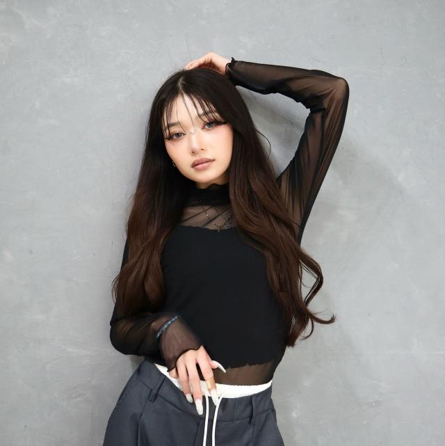 パワーネットハイネックトップス