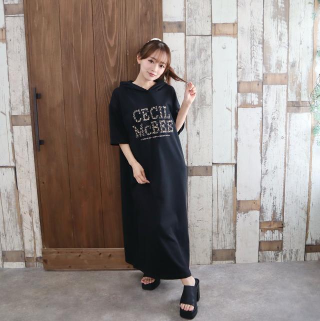 ワッペンロゴパーカーワンピース