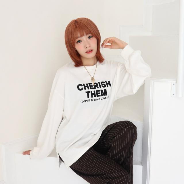 フロント刺繍クルーネックトップス