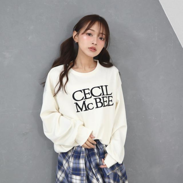 刺繍ロゴクルーネックプルオーバー