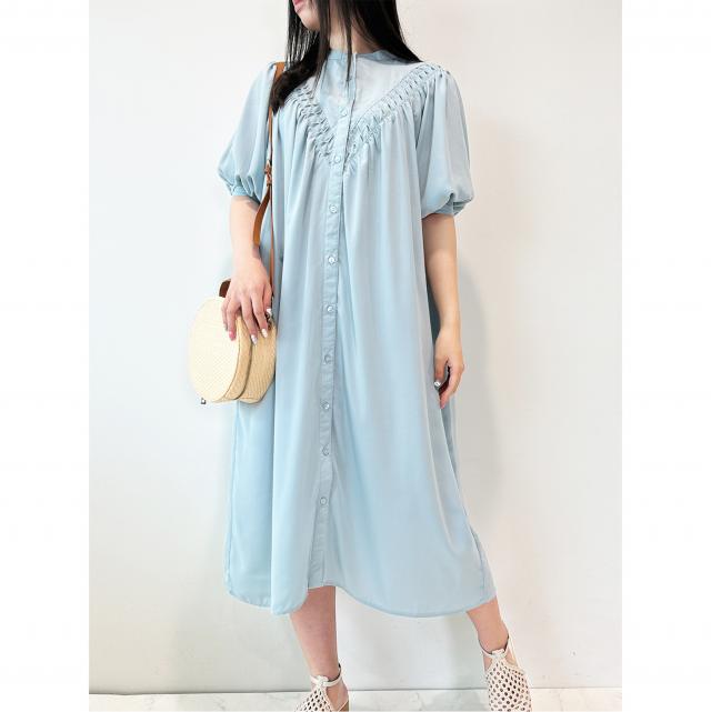 バンドカラータックデザインシャツワンピース