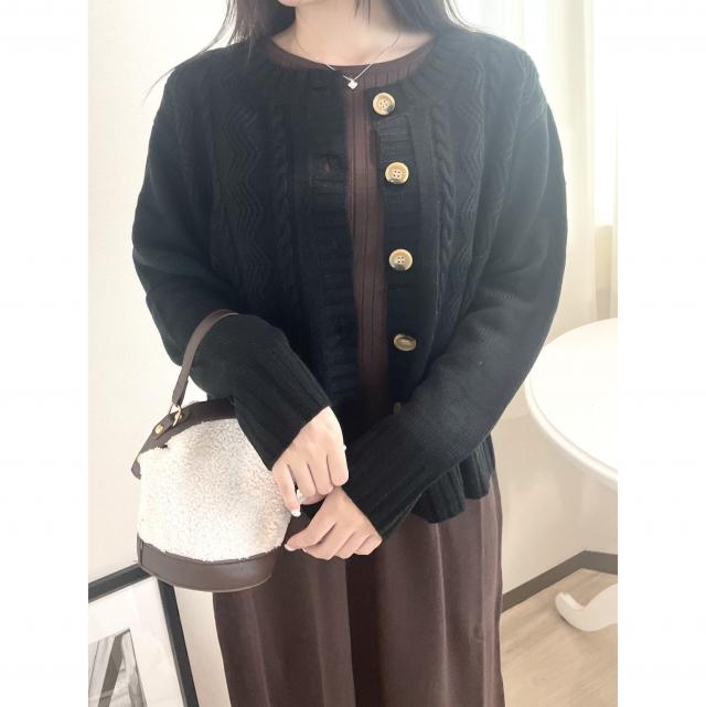 カシミアタッチケーブル柄カーディガン