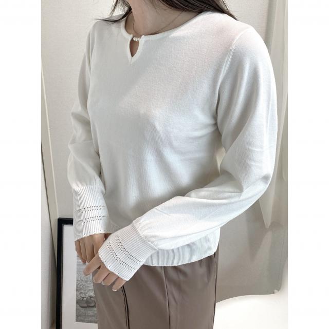 3連パール付きプルオーバー