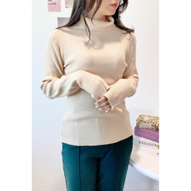 指抜きタートルリブニット