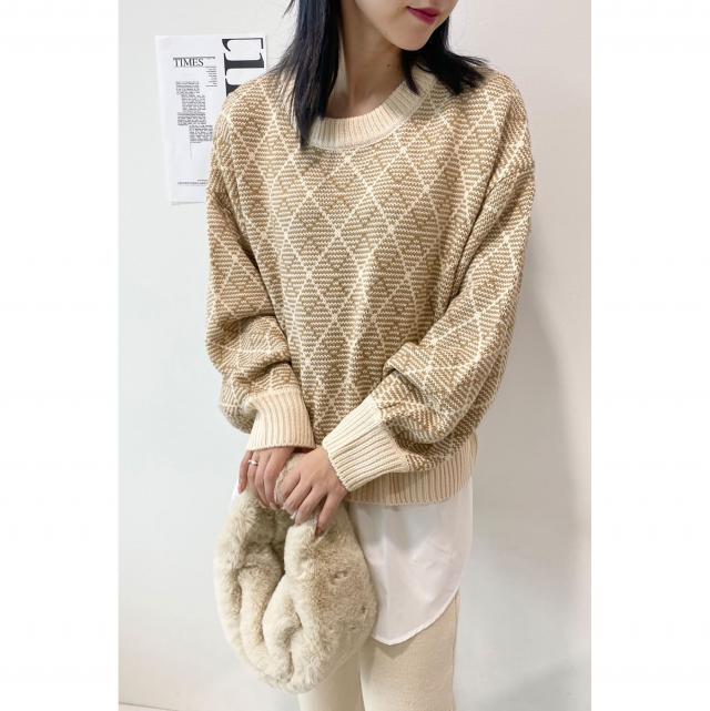 ダイヤ柄ジャガードドッキングプルオーバー