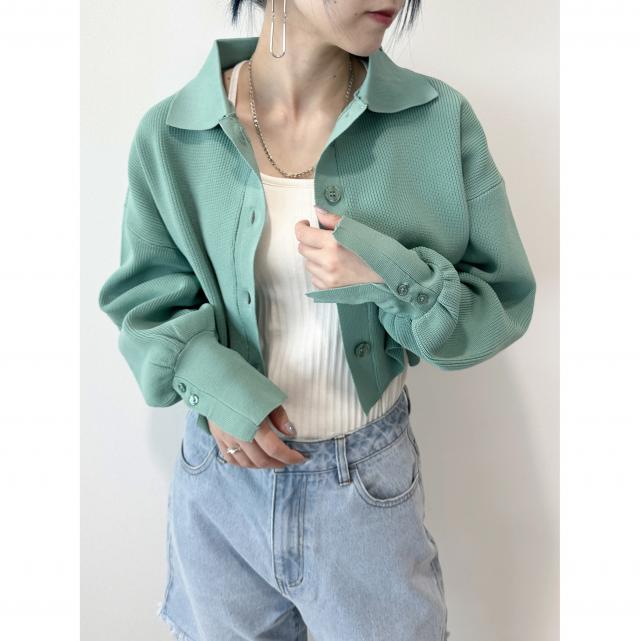 スポンディッシュ衿付きクロップドカーディガン