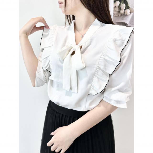 フリルボウタイブラウス