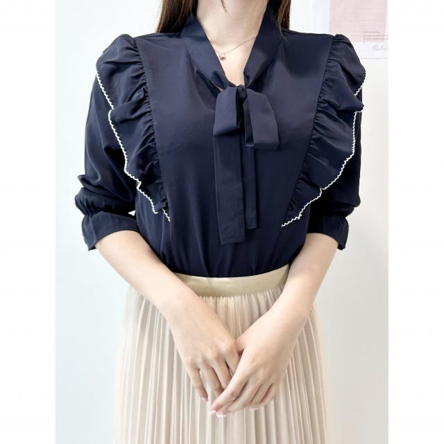 フリルボウタイブラウス