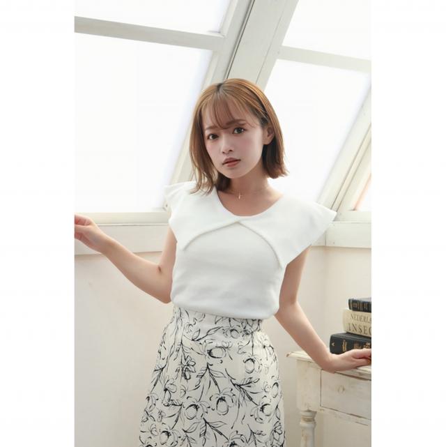 ビッグカラーノースリーブトップス