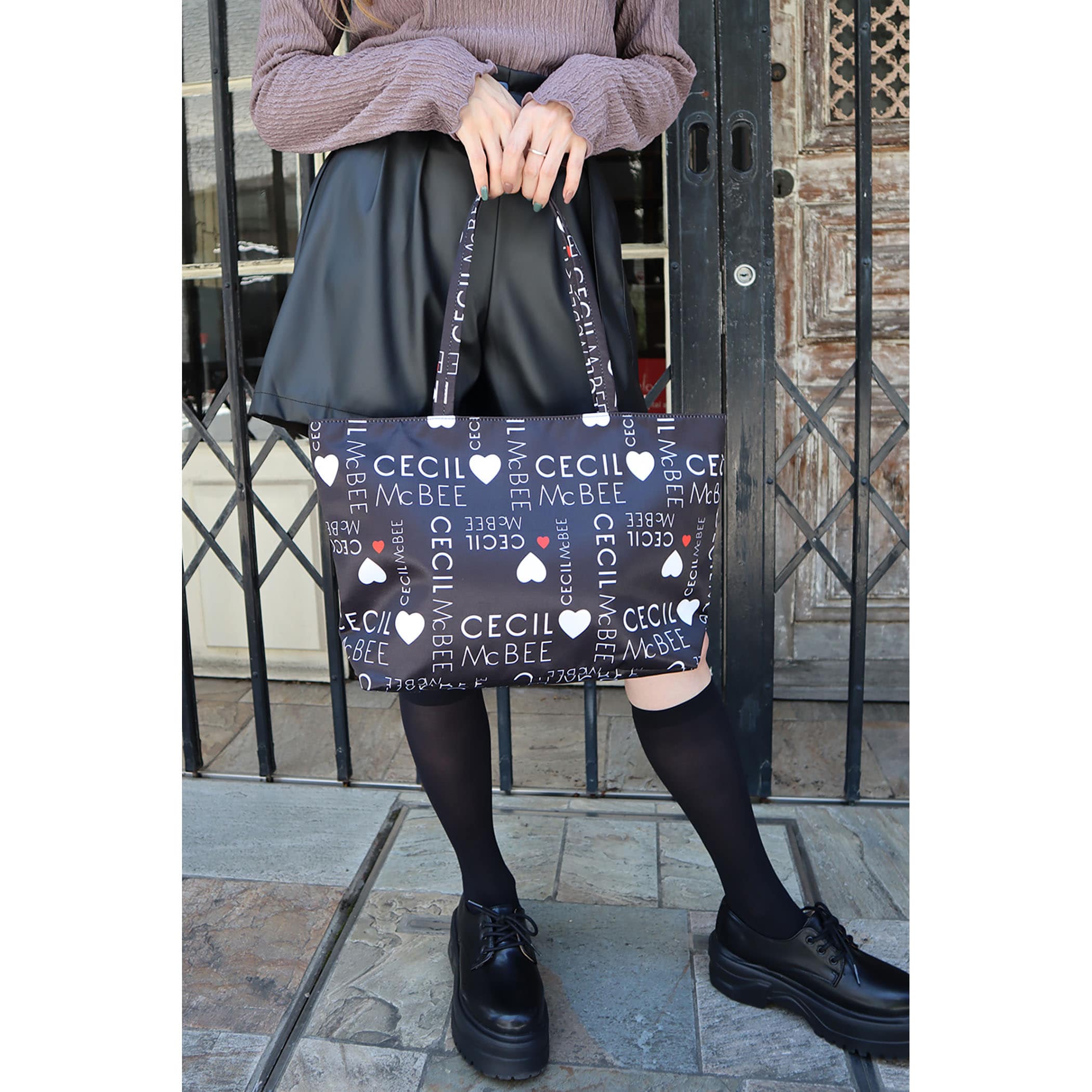 LOGO PATTERN トート