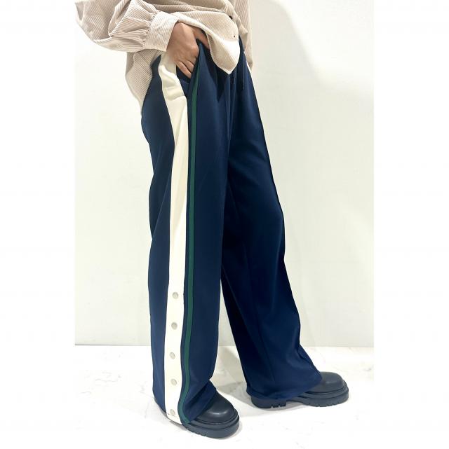 ライントラックパンツ