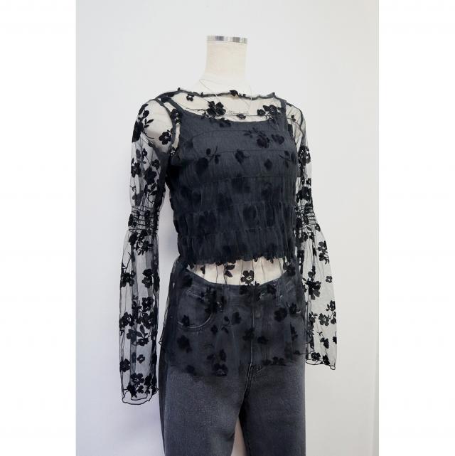 シャーリングチュールトップス