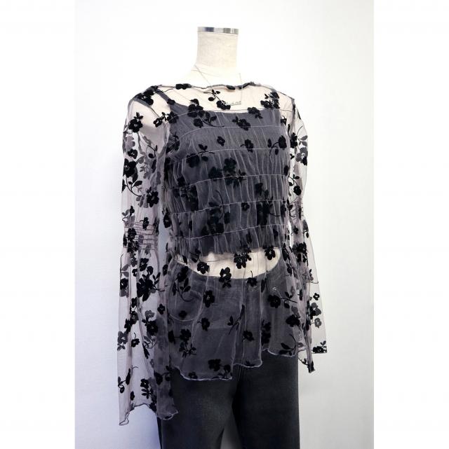 シャーリングチュールトップス