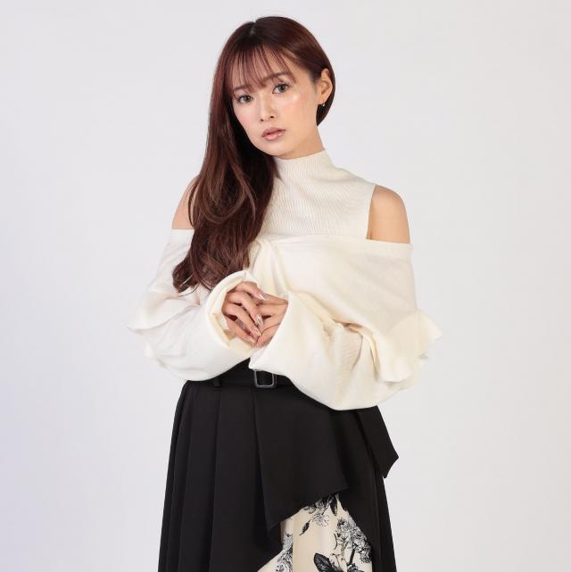 レイヤード風フリルプルオーバー