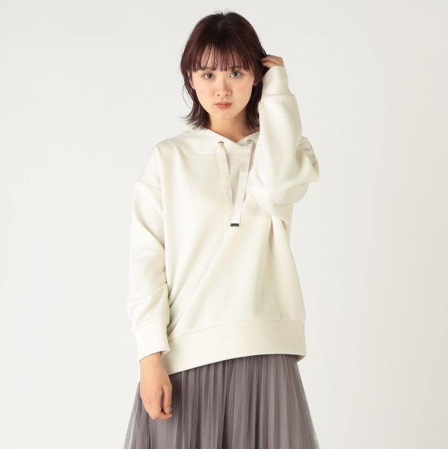 スフレタッチ抜き襟プルオーバー