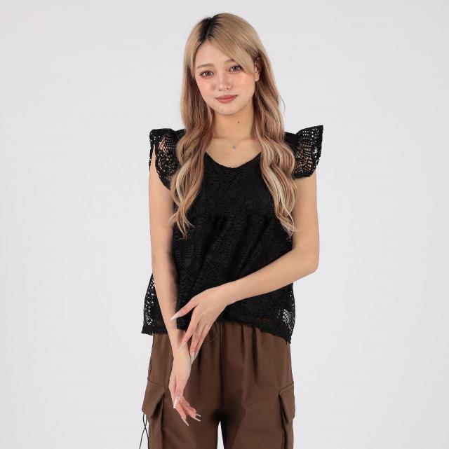 カットワーク　フリルデザイン　ノースリーブブラウス