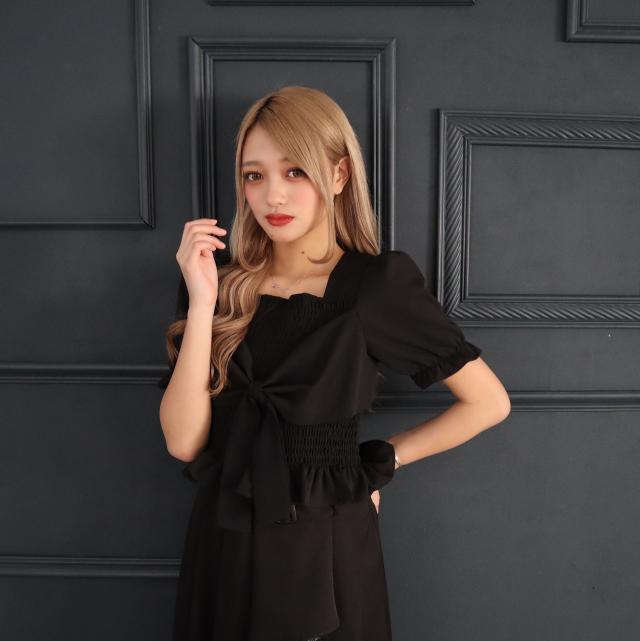 シャーリングリボンブラウス