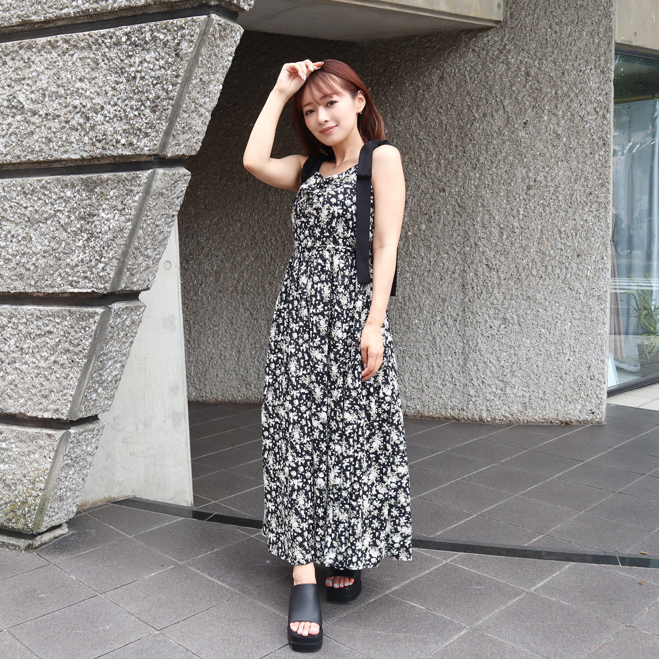 花柄肩リボンワンピース