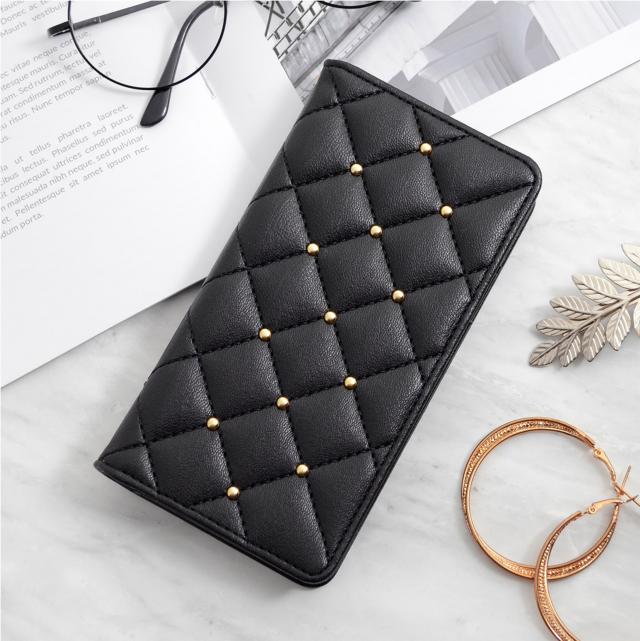 iPhone 16 Pro CECIL McBEE [キルティング手帳ケース]