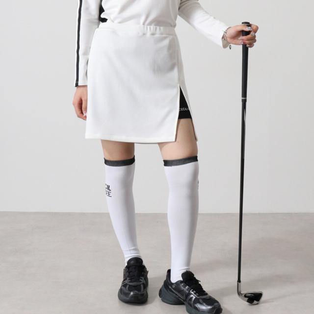 ポンチスリットスカート型パンツ