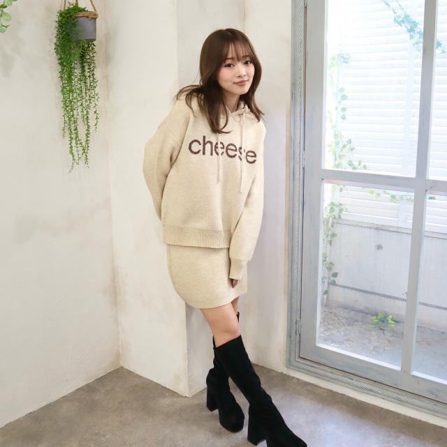 セットアップ　ニットパーカーｘミニスカート