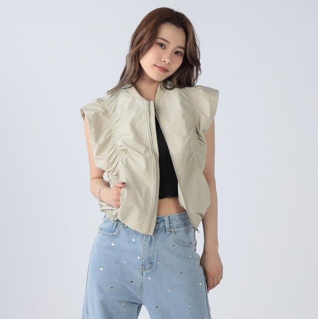 ラッフルナイロンベスト