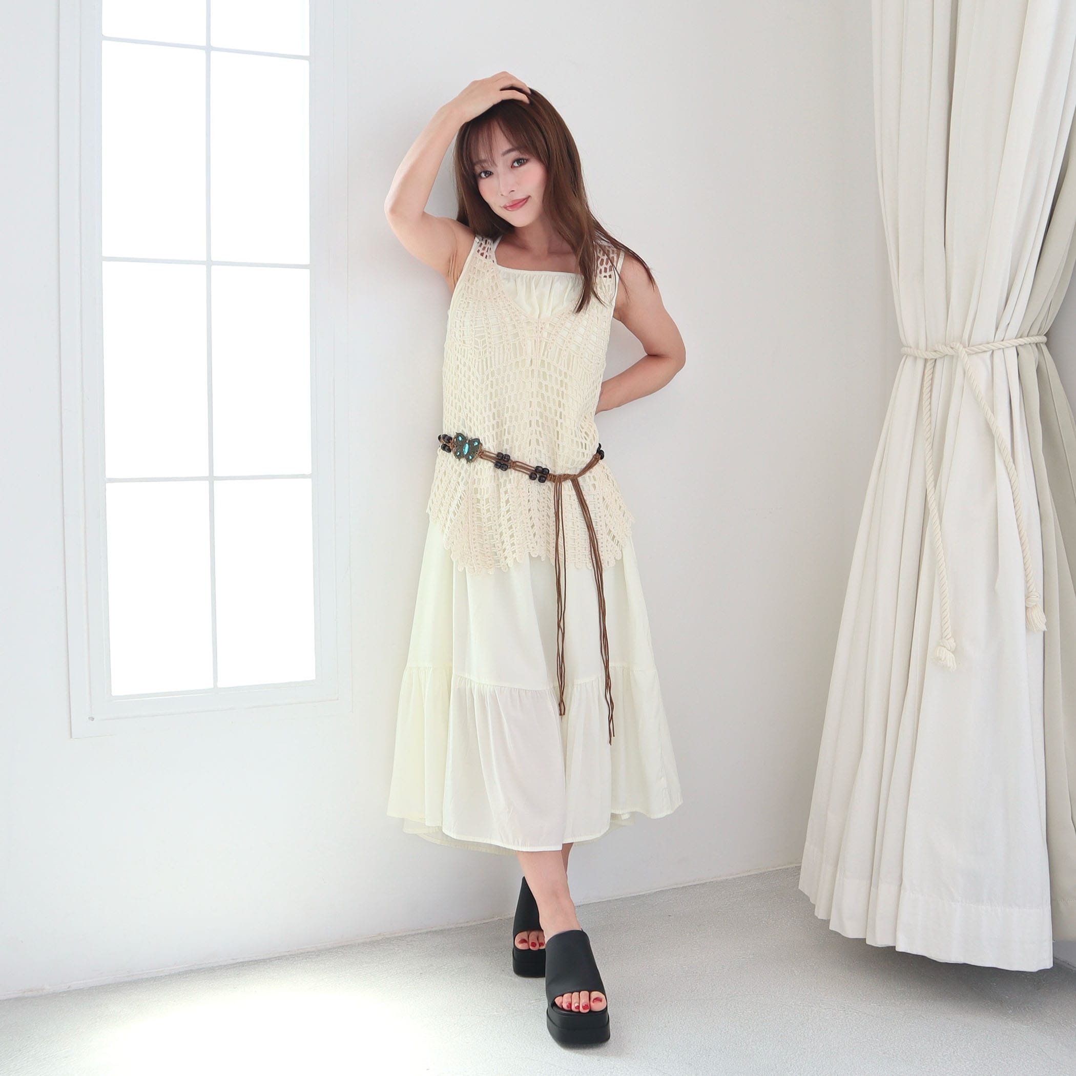 かぎ針編みニットタンクトップ&裾フレアワンピSET