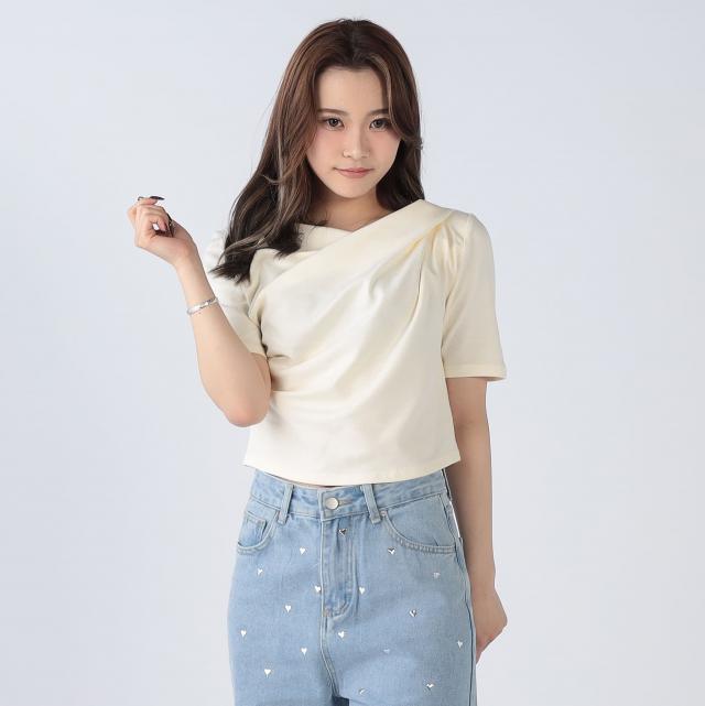 ドレープトップス