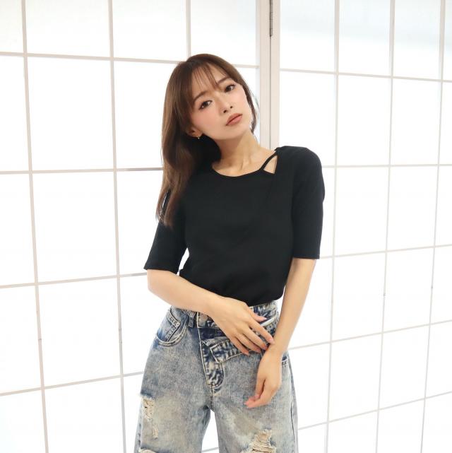 アシメショルダーオープンカットリブトップス