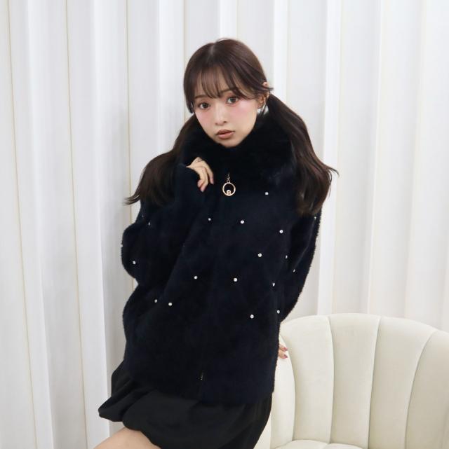 ビジュー付きファー襟ジップニットカーディガン