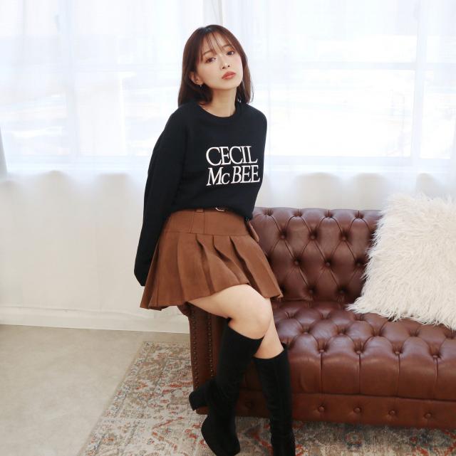 チャームベルト付きプリーツスカパン