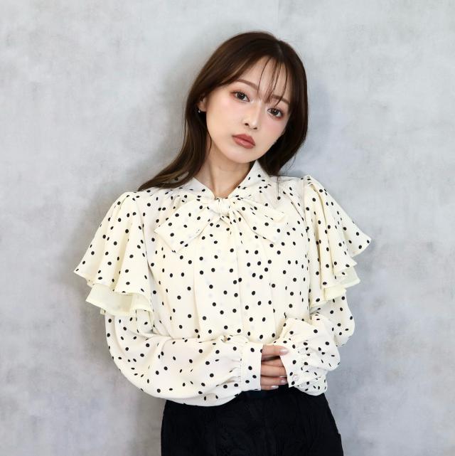 ドット柄棒タイ2枚フリルブラウス