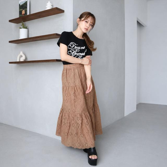 パンチングレースティアードロングスカート
