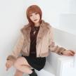 ベージュ