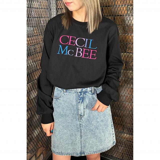 クルーネック立体刺繍ロングTシャツ